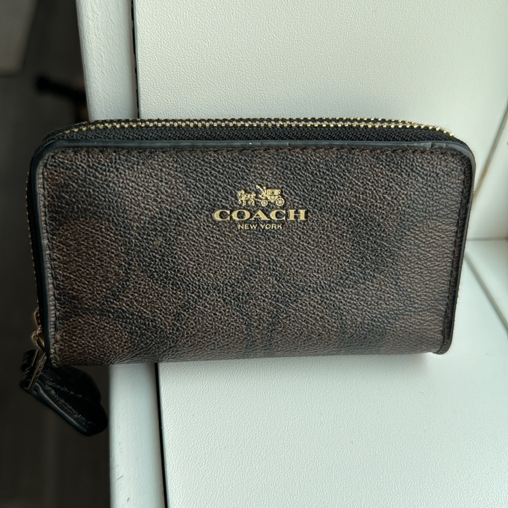 Authentic Coach wallet - Picture 11 of 13